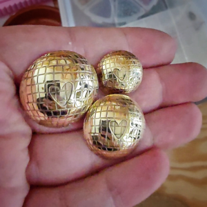 Les broches